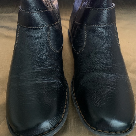 B.O.C Black Knee-High Riding Boots. - Picture 2 of 8